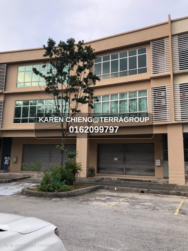 Shah alam sek 7 Shoplots 2 adjoining extra SALE thumbnail 4