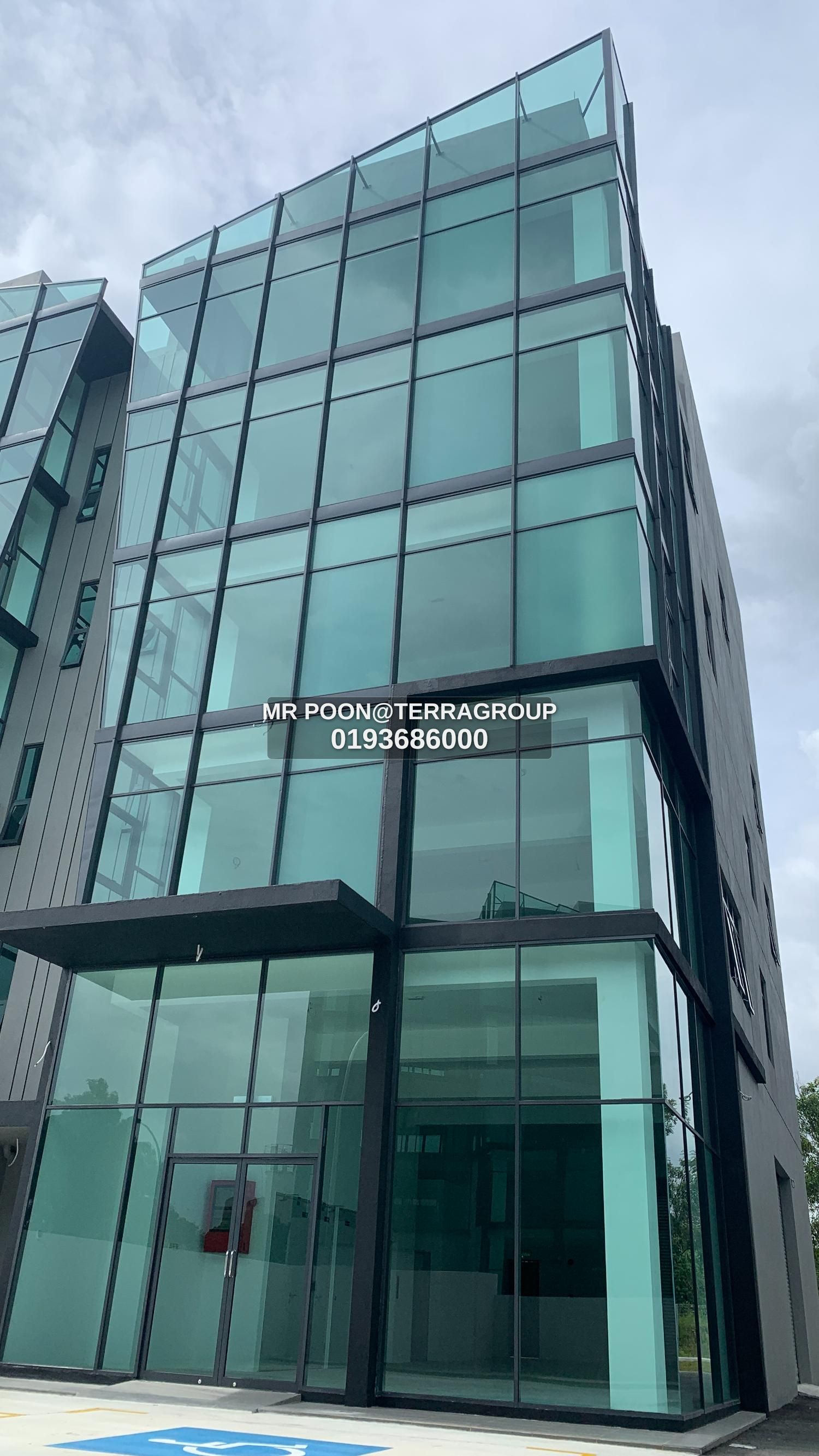 Shah Alam Glenmarie corner semi-d factory image 3