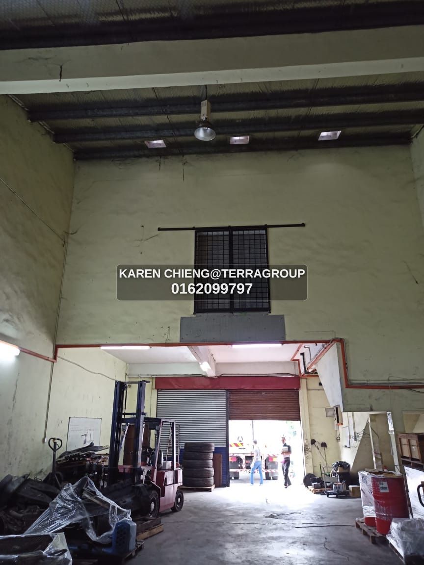 1.5 storey Linked Factory 30x130 for RENT