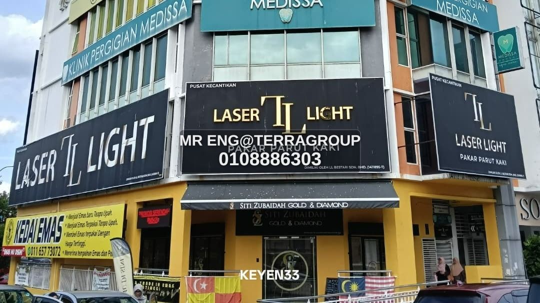 5.5 STOREY CORNER SHOP LOT FOR SALE