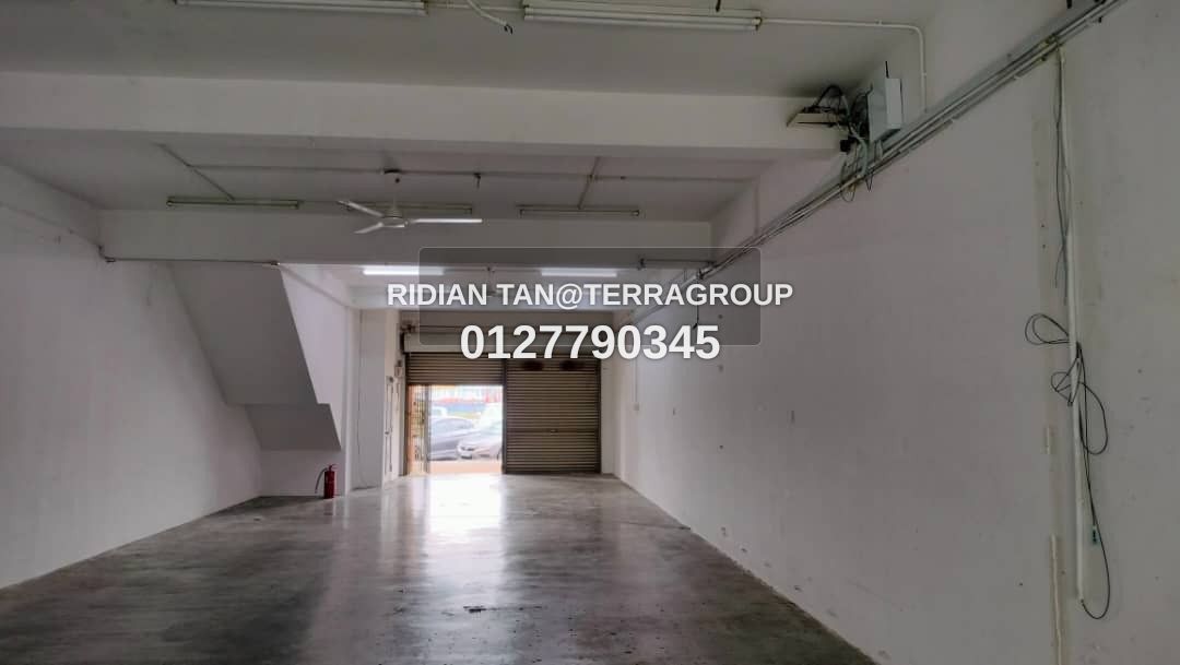 Botanic Klang- Shop LA:2250 BU:2100 image 3