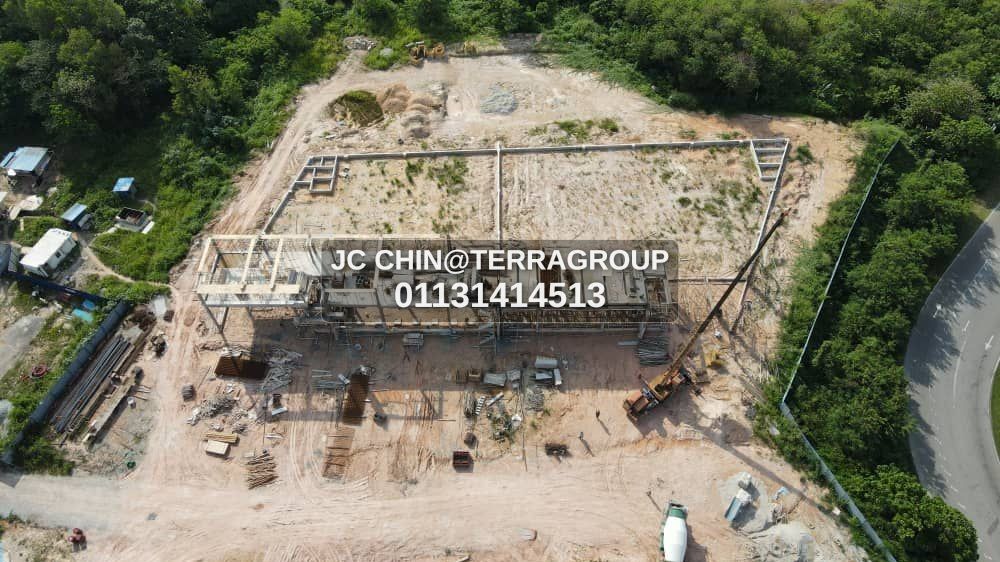 Nilai Impian 1.5-Storey Semi-D Factory For Sale image 3