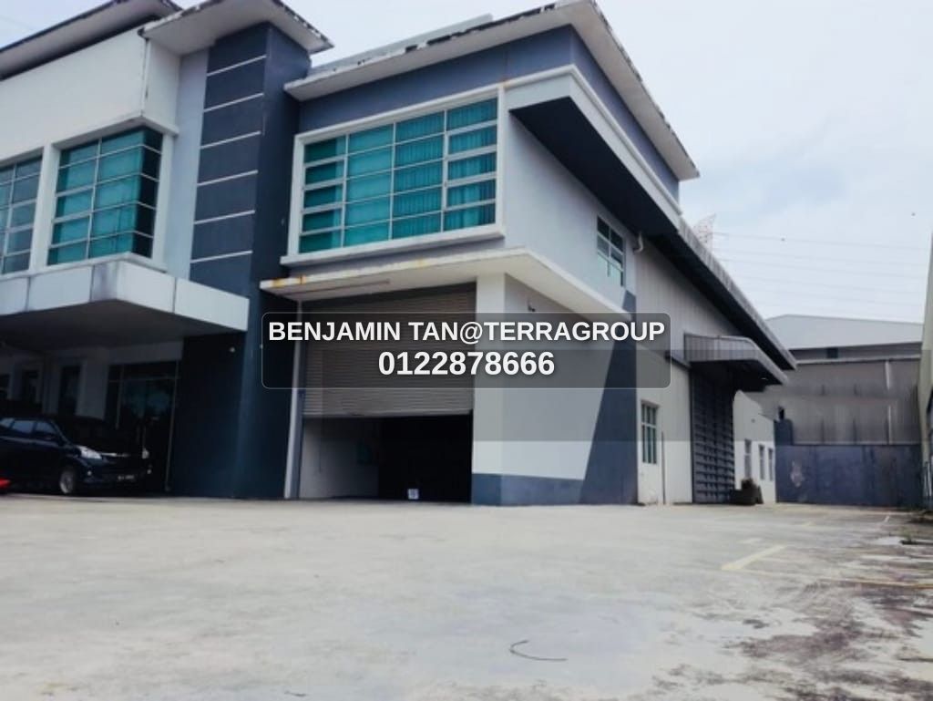 Semi D Factory for rent in Balakong