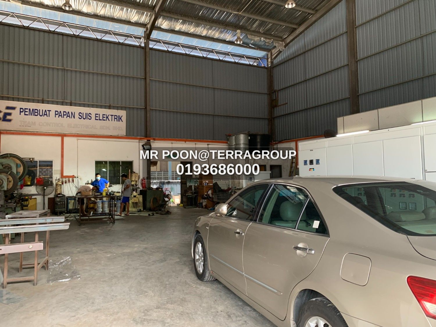 Subang usj 1 warehouse