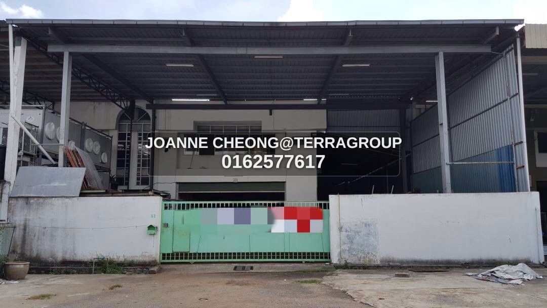 1.5storey Semi D for rent in Bangi