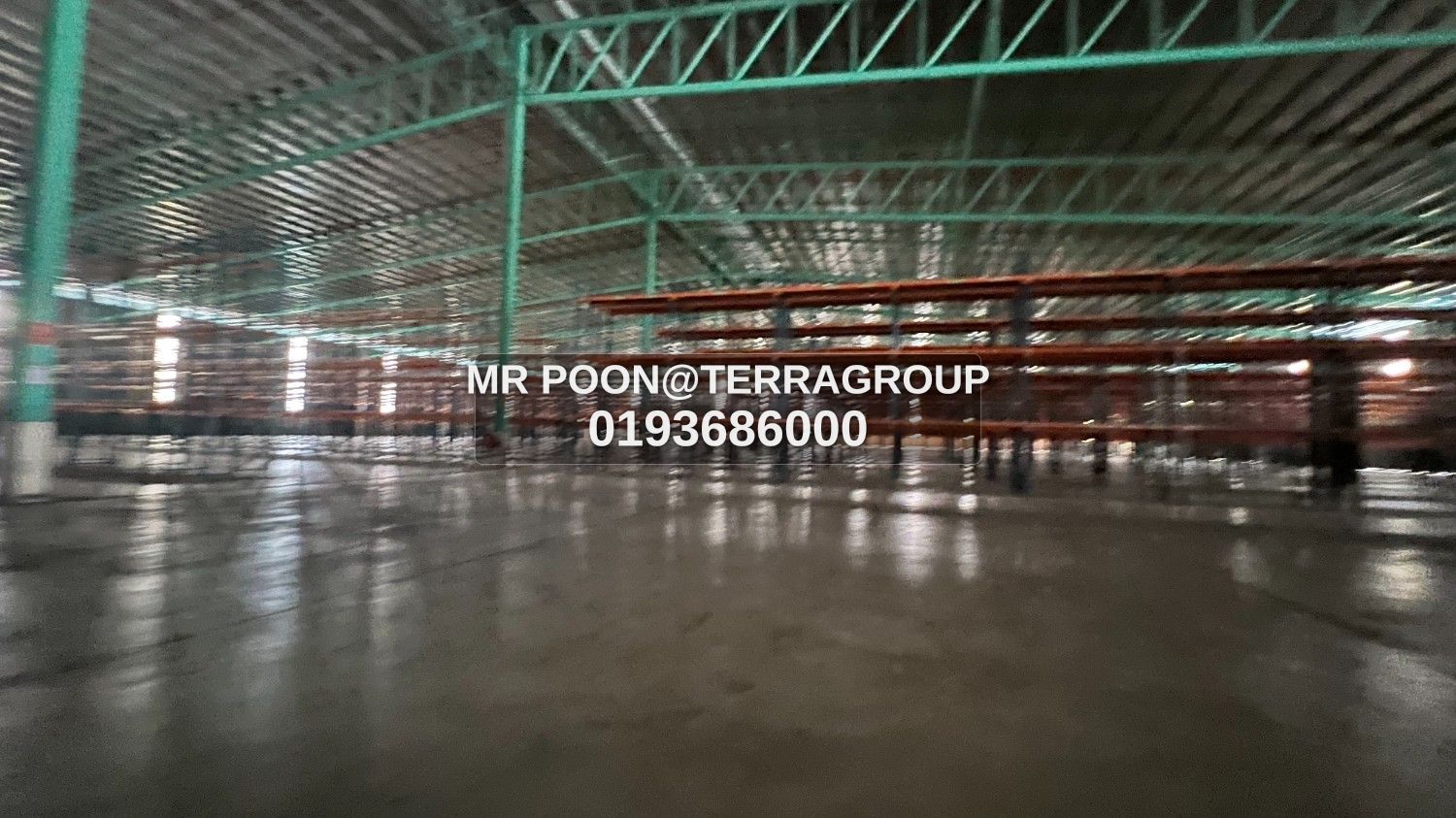Shah alam @ Bukit Jelutong warehouse with racking