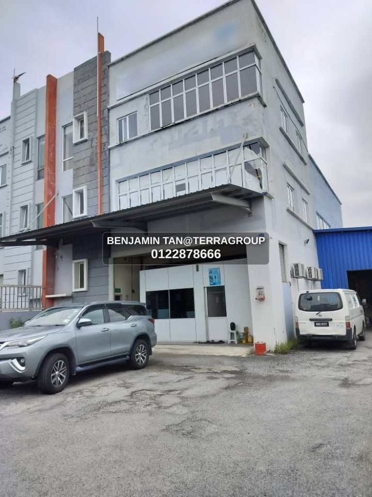 2.5storey Semi D Factory for rent in Balakong