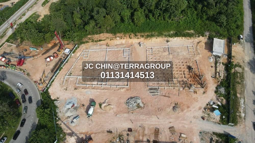 Nilai Impian 1.5-Storey Semi-D Factory For Sale image 2